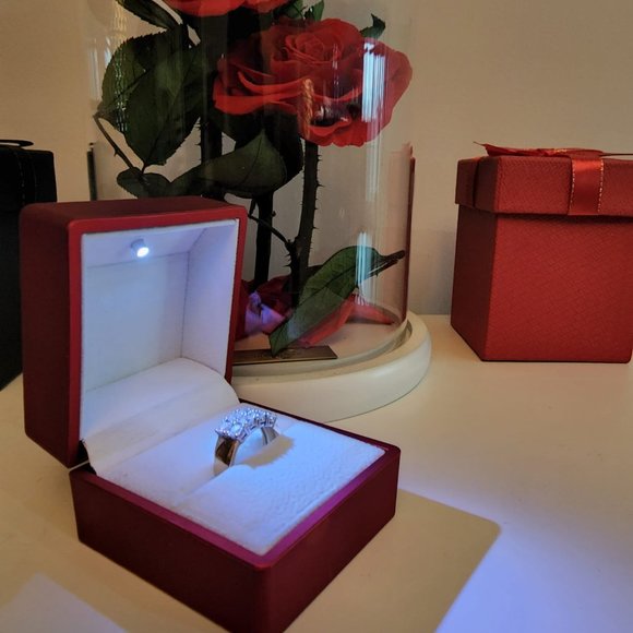 1.31 Carat Natural Diamonds Engagement / Wedding Ring - Picture 3 of 7